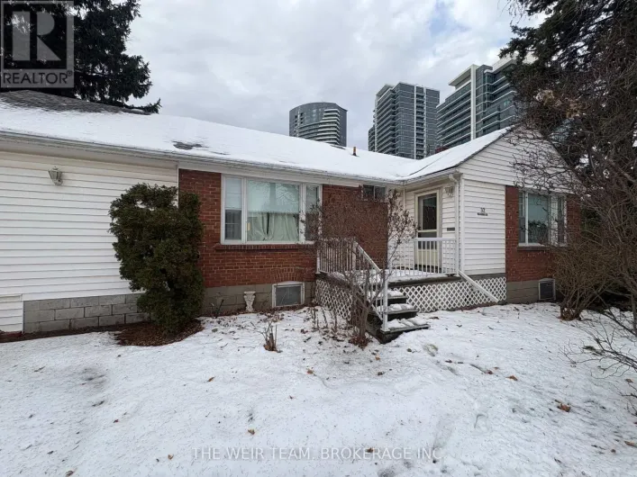 32 MEADOWVIEW AVENUE, Markham