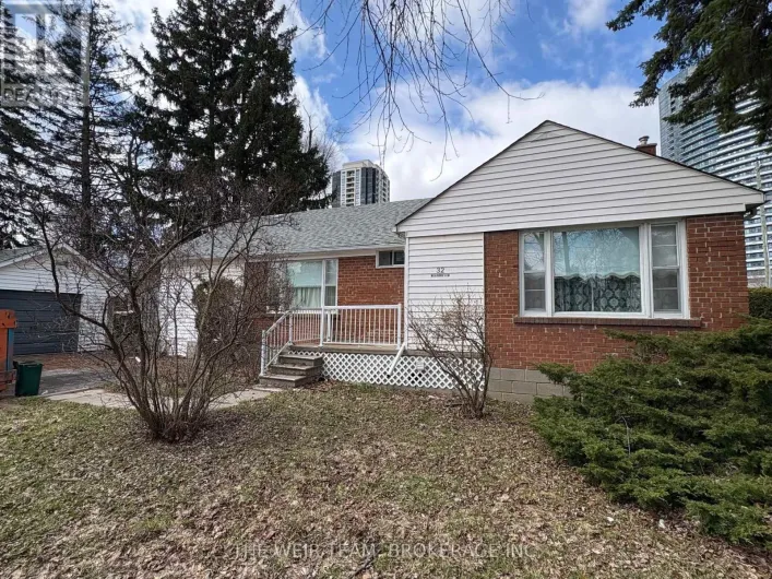 32 MEADOWVIEW AVENUE, Markham