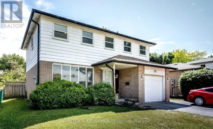 32 MISTHOLLOW SQUARE, Toronto
