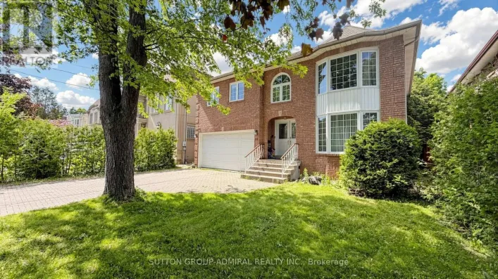 32 NORTHWOOD DRIVE, Toronto