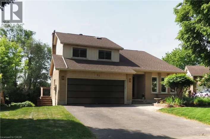 32 NOTCHWOOD Court, Kitchener