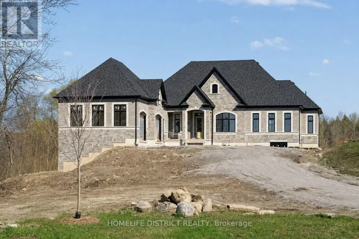 House for sale: 32 ORMISTON STREET, Clarington