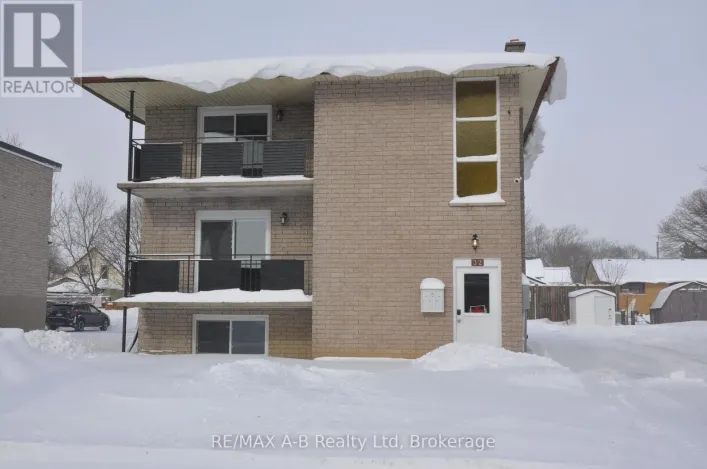 32 OXFORD STREET, Stratford