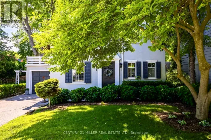 House for sale: 32 PARK AVENUE, Oakville