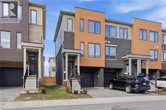 32 RADISON Lane, Hamilton