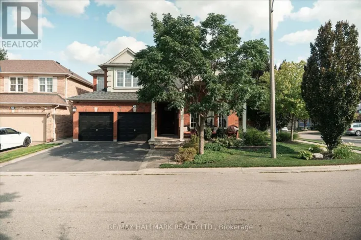 32 REDCASTLE STREET, Brampton