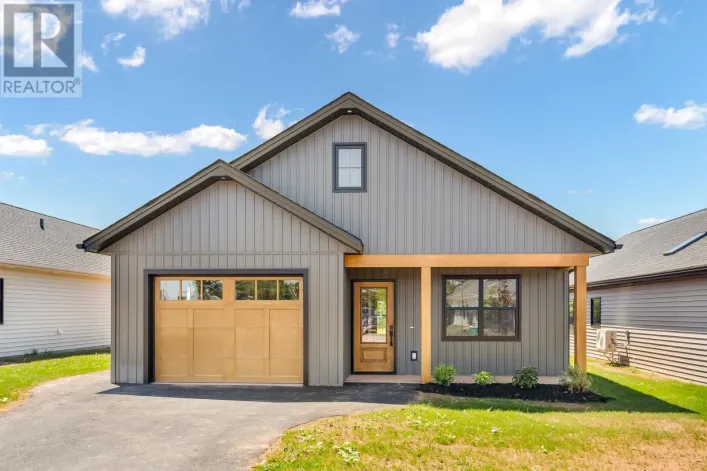 32 Reddin Heights, Stratford