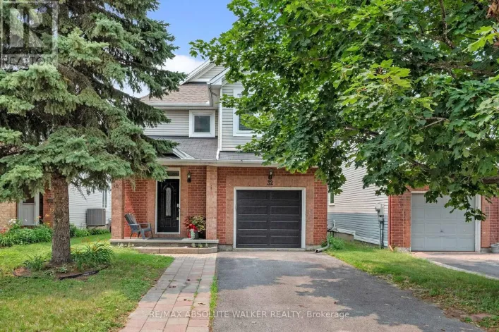32 ROBERGE CRESCENT, Ottawa