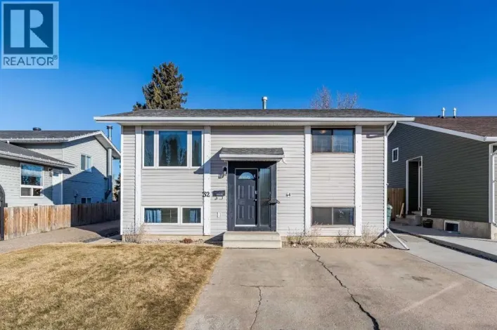 32 Rossland Boulevard SE, Medicine Hat