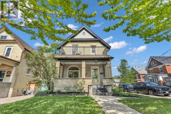 32 SAMUEL STREET, Kitchener
