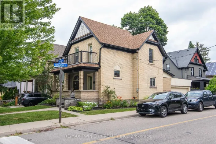 32 SAMUEL STREET, Kitchener