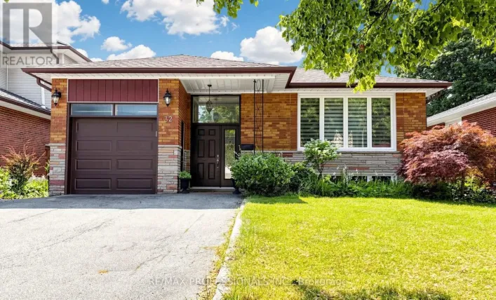 32 SELLMAR ROAD, Toronto