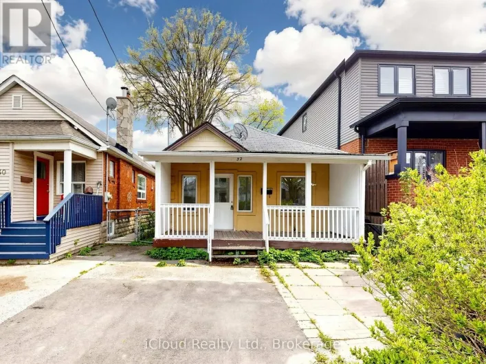 32 SEVENTEENTH STREET, Toronto