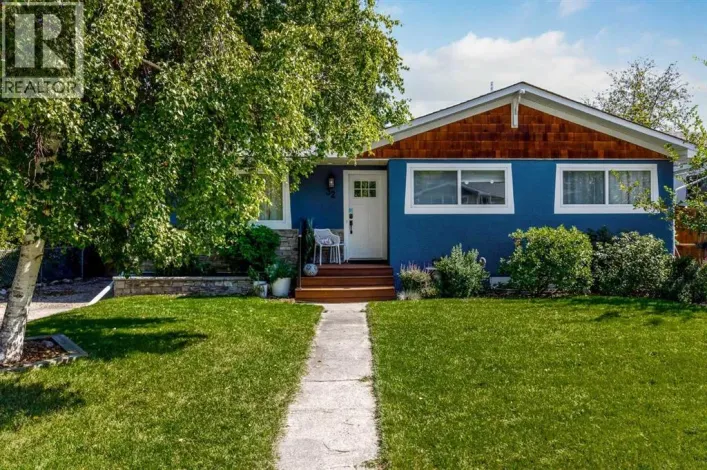 32 Sinclair Crescent SW, Calgary