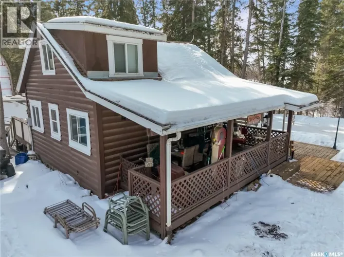 House for sale: 32 Sturgeon STREET, Sturgeon Lake