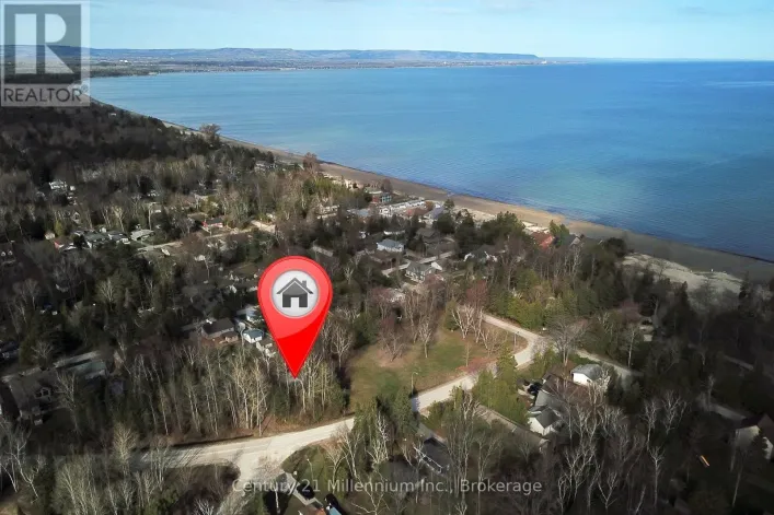 32 SUNNIDALE ROAD N, Wasaga Beach