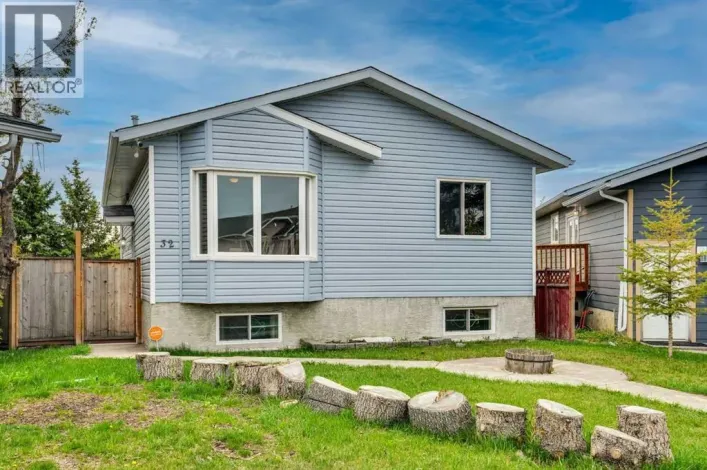 32 Taraglen Place NE, Calgary