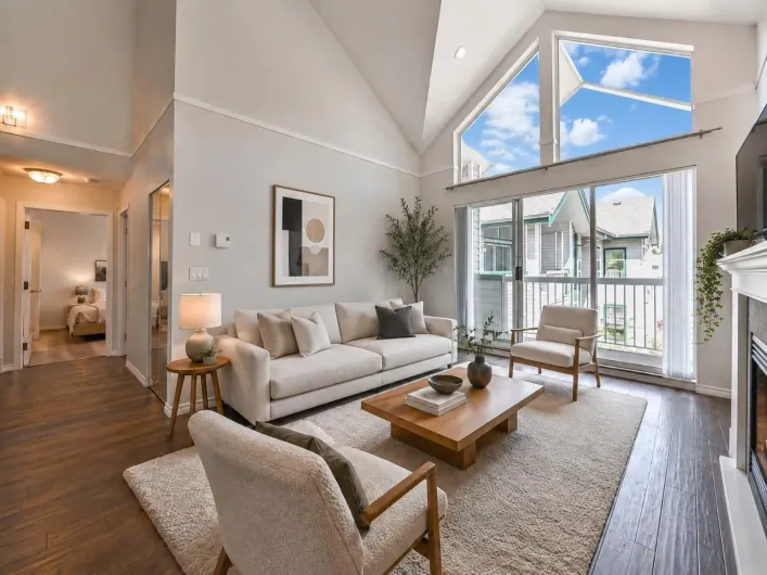 320 13911 70 AVENUE, Surrey