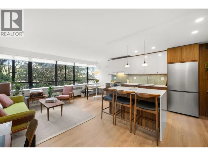 320 1445 MARPOLE AVENUE, Vancouver