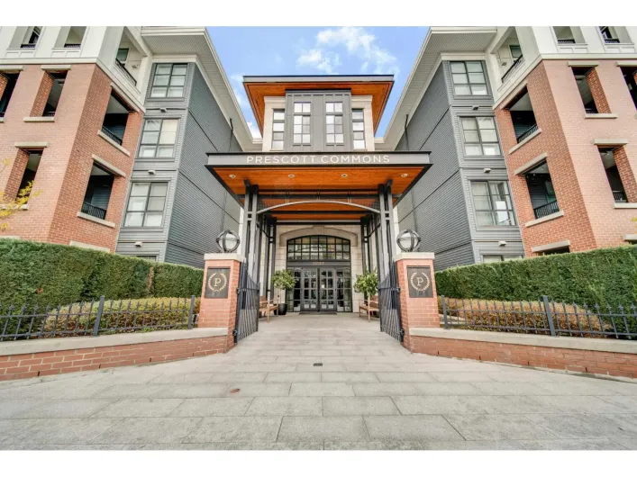 320 15137 33 AVENUE, Surrey