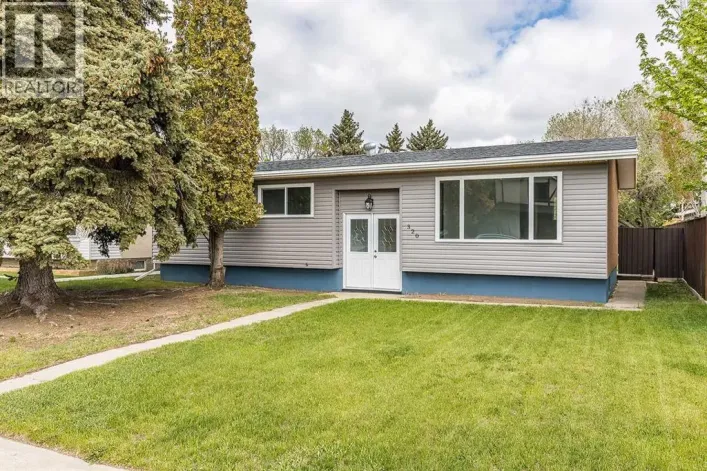 320 16 Street NE, Medicine Hat