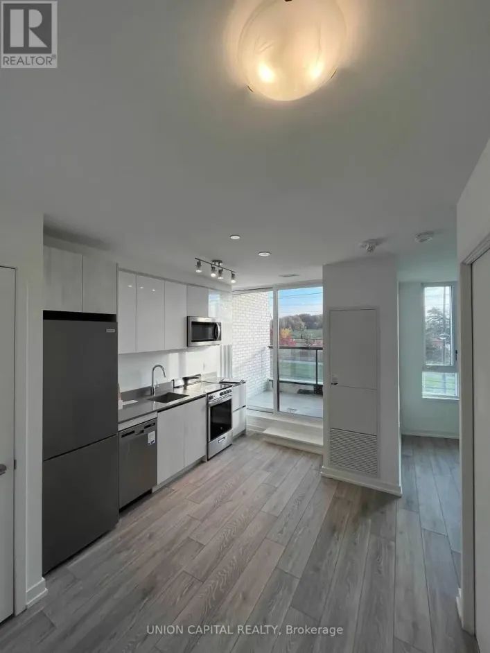 320 - 3100 KEELE STREET, Toronto