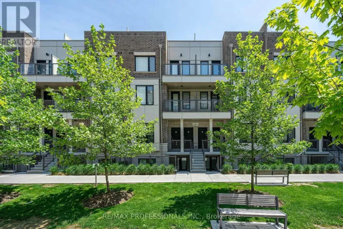 320 - 6 DRUMMOND STREET, Toronto
