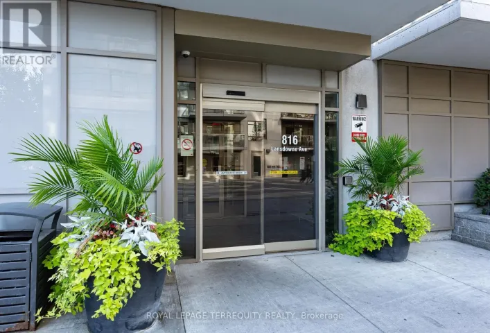 320 - 816 LANSDOWNE AVENUE, Toronto