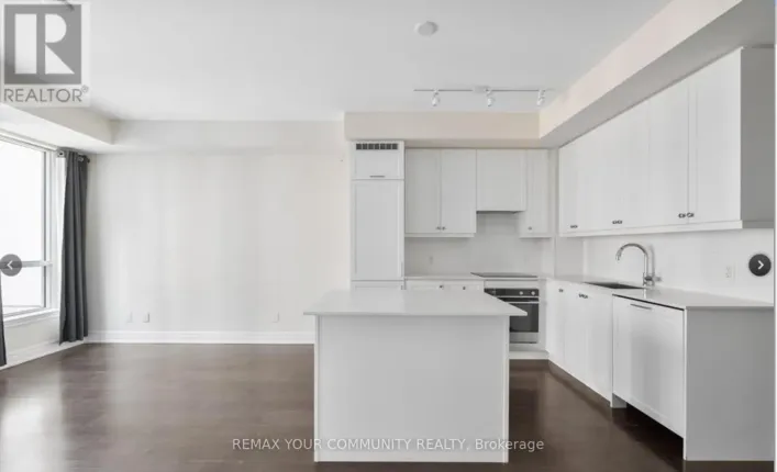 320 - 9075 JANE STREET, Vaughan