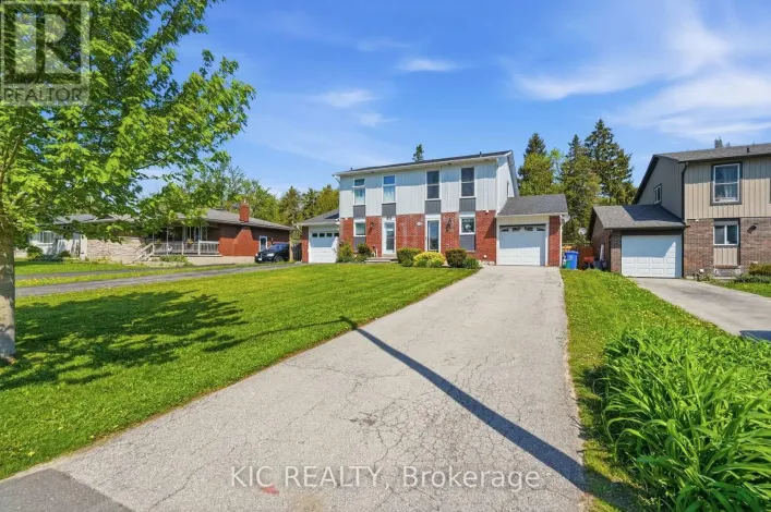 320 CENTRE STREET, Shelburne