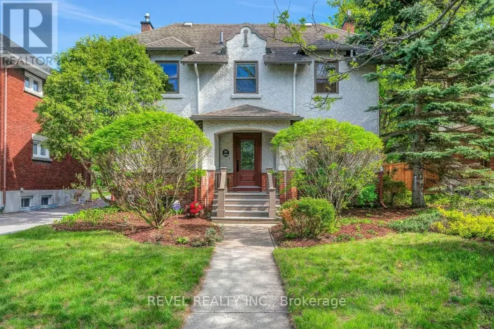 320 CLEMOW AVENUE, Ottawa