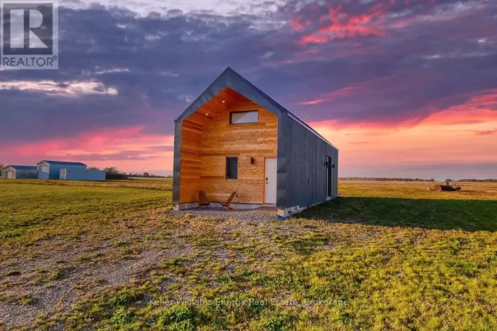 320 COUNTY RD 20 ROAD, Prince Edward County
