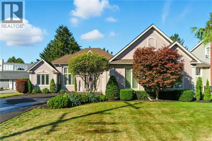 320 FIDDLERS GREEN Road, Ancaster