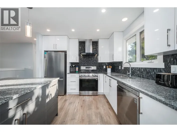 320 Prior Road N, Kelowna