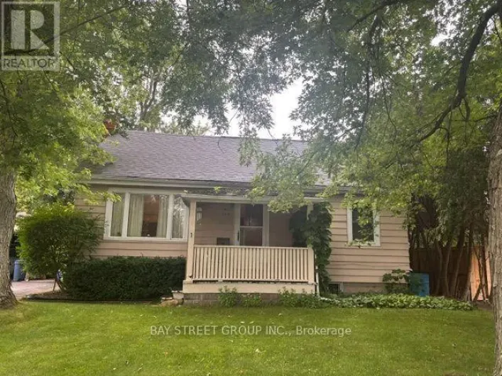 320 STEWART STREET, Newmarket