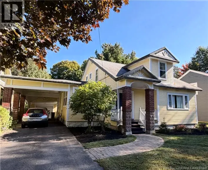 House for sale: 320 University Avenue, Fredericton
