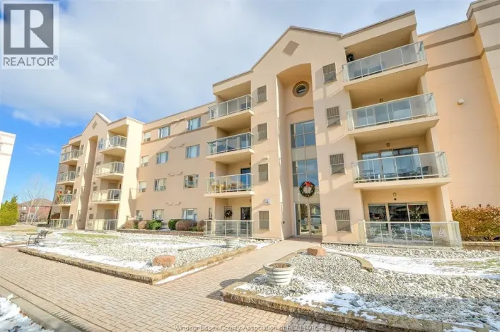 320 VILLAGE GROVE DRIVE Unit# A304, Tecumseh