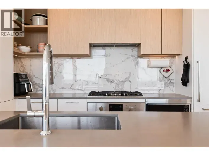3201 6468 WILLINGDON AVENUE, Burnaby
