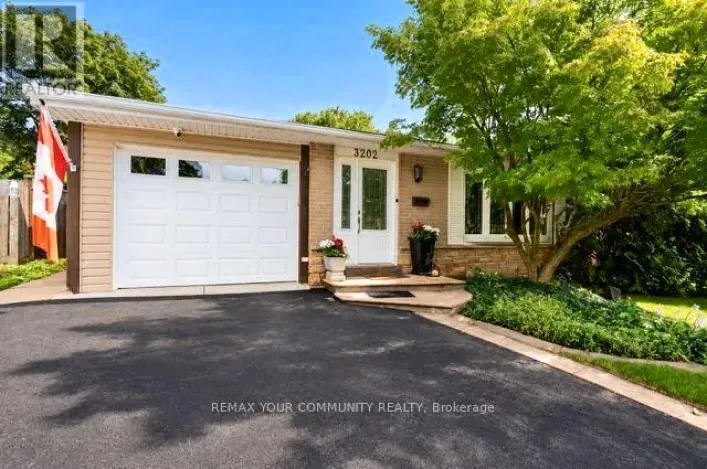 3202 CENTENNIAL DRIVE E, Burlington