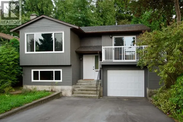 3202 SALT SPRING AVENUE, Coquitlam