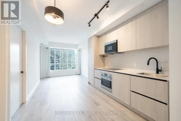 3203 - 108 PETER STREET, Toronto