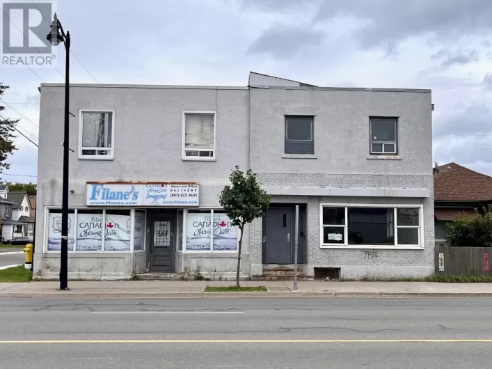 320/322 May ST N, Thunder Bay