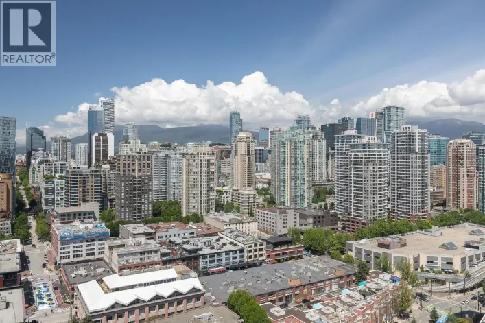 3205 193 AQUARIUS MEWS, Vancouver