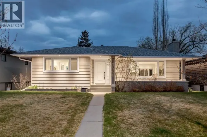 3207 24A Street SW, Calgary
