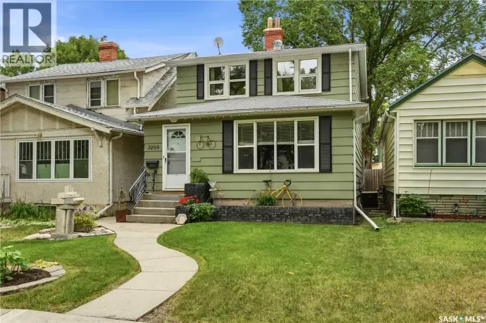 House for sale: 3208 Victoria AVENUE, Regina