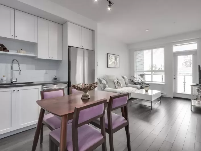 321 15738 85 AVENUE, Surrey