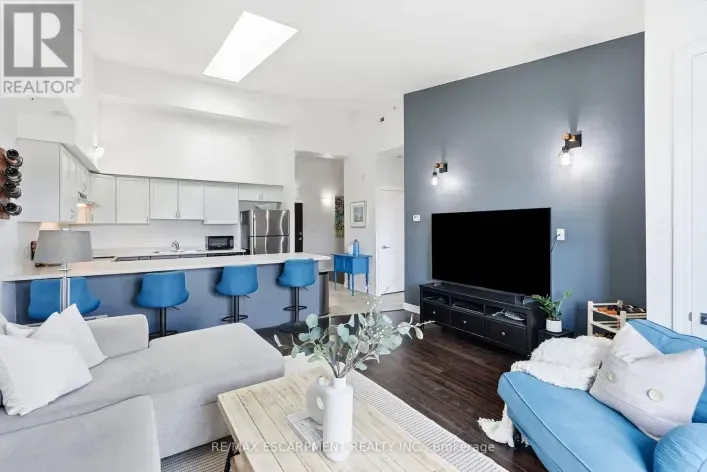 321 - 170 ROCKHAVEN LANE, Hamilton