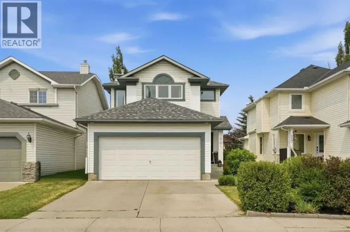 321 Douglas Ridge Circle SE, Calgary