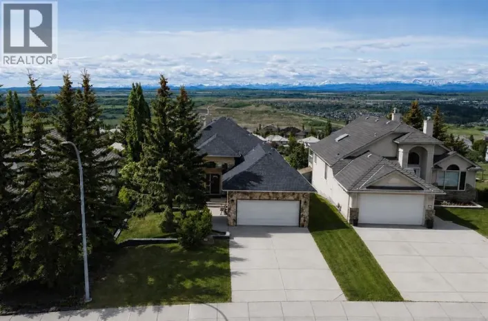 321 Gleneagles View, Cochrane