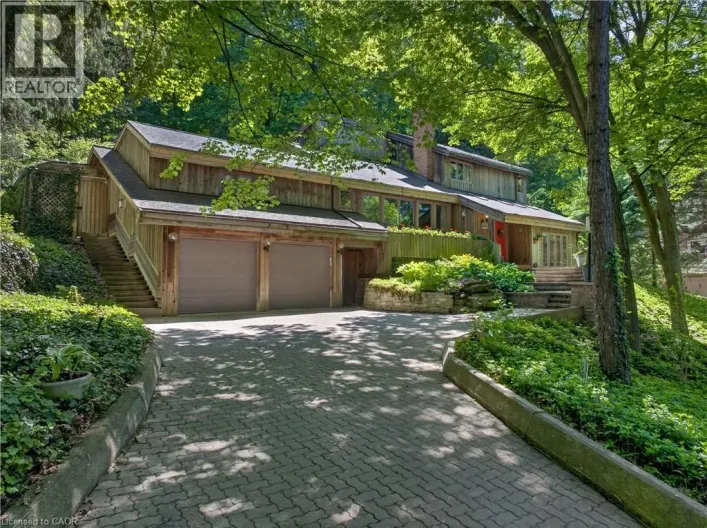 321 MAIN Street W, Grimsby